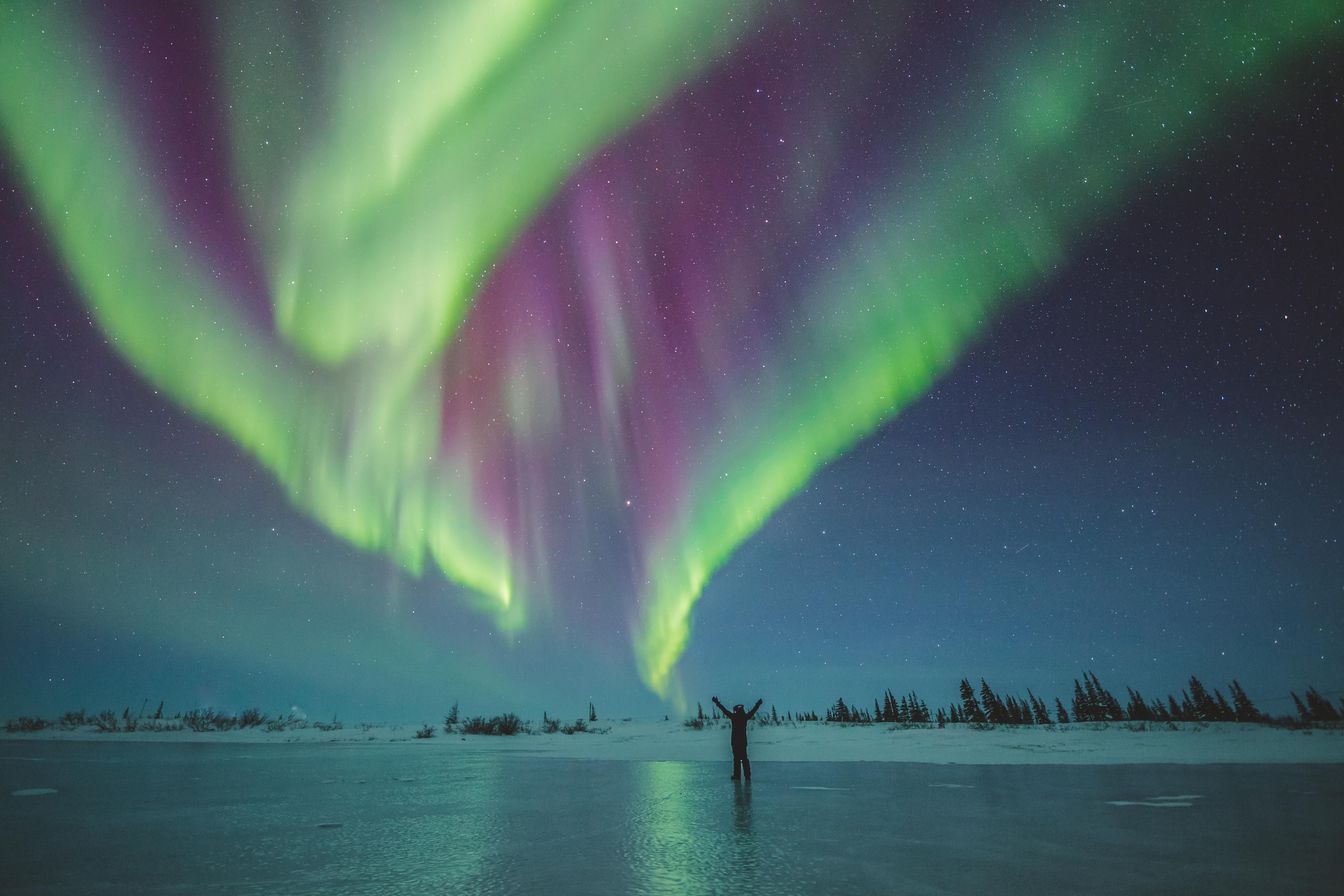 Wrap kapitel form Explore the Northern Lights in Canada | Book Your Tour Now!