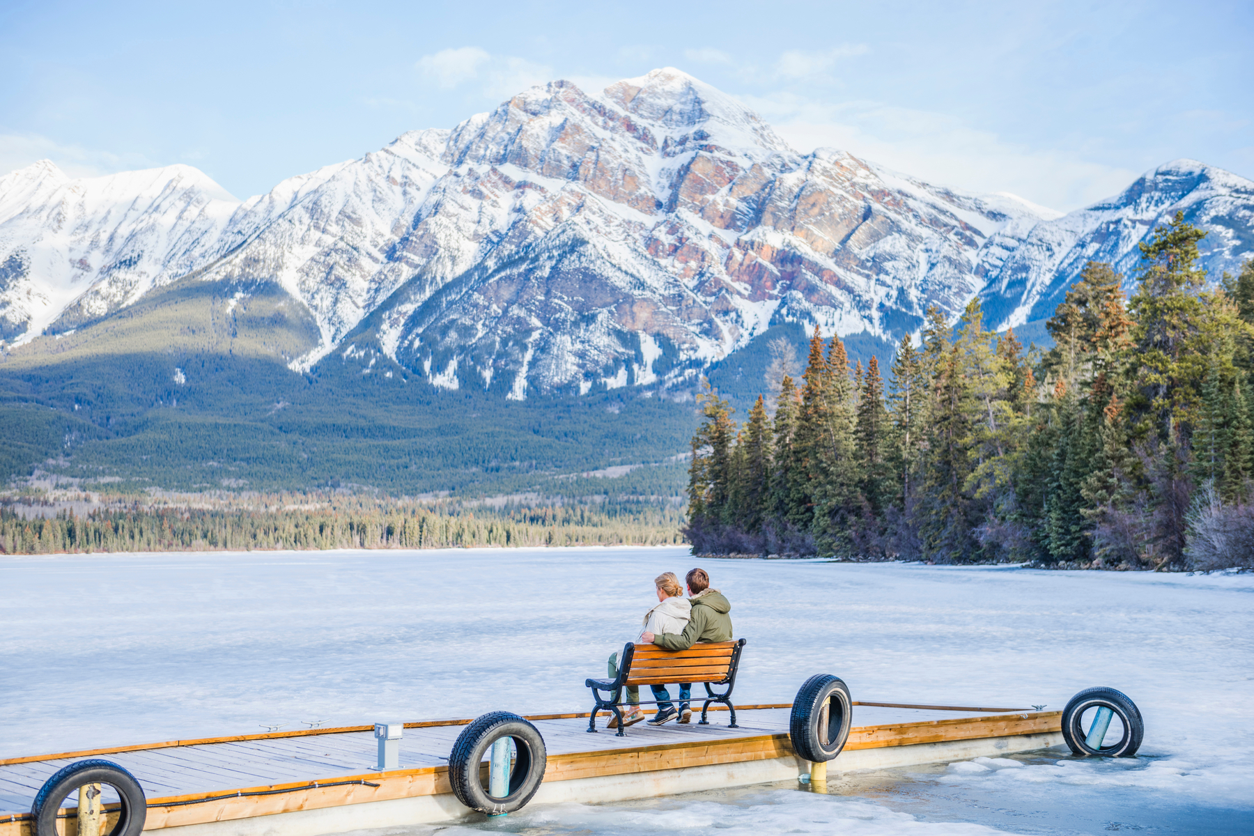 15 Best Winter Vacations in Canada to Explore Now!